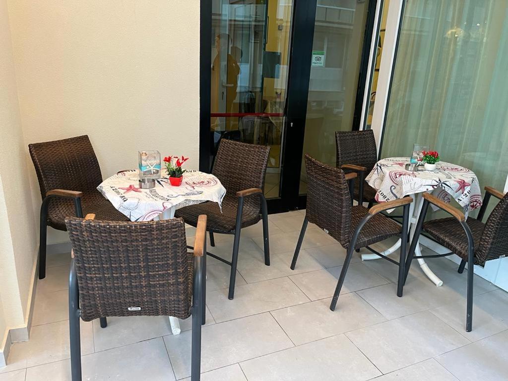 Hotel Vienna Rivazzurra ริมินี ภายนอก รูปภาพ
