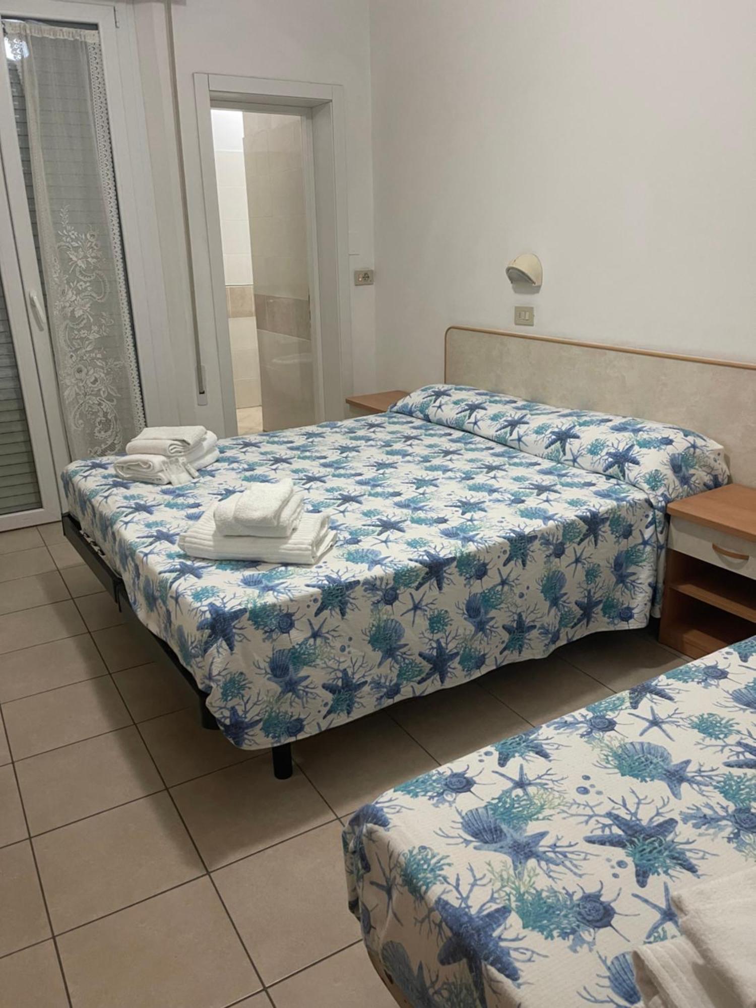 Hotel Vienna Rivazzurra ริมินี ภายนอก รูปภาพ