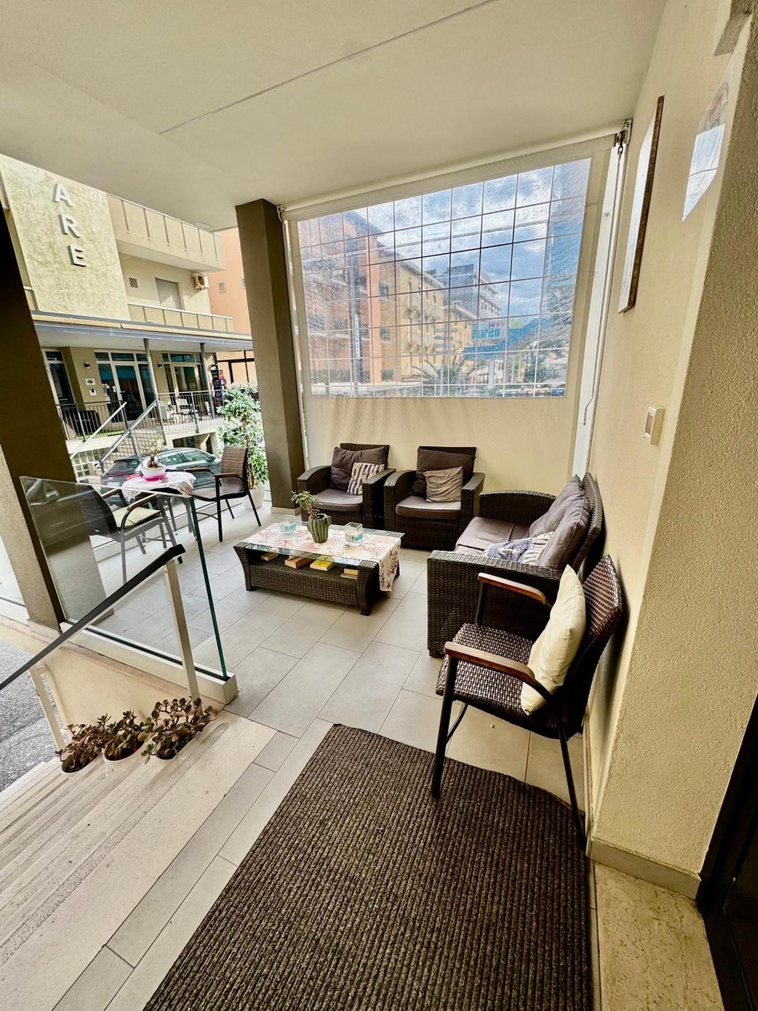 Hotel Vienna Rivazzurra ริมินี ภายนอก รูปภาพ